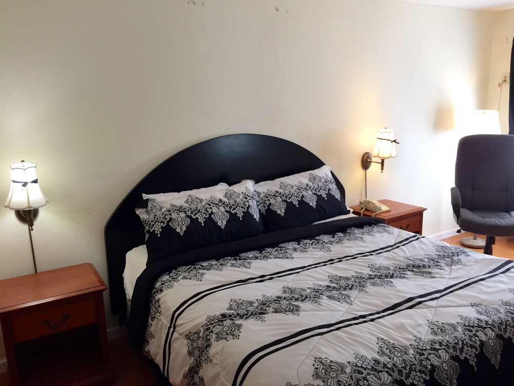 Jasmine Garden Inn - photo 22