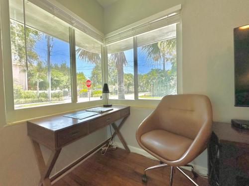 Las Olas 1BR Pool Free Parking Walk to Beach & Restaurants — 4-Star Luxury Hotel in Fort Lauderdale, United States