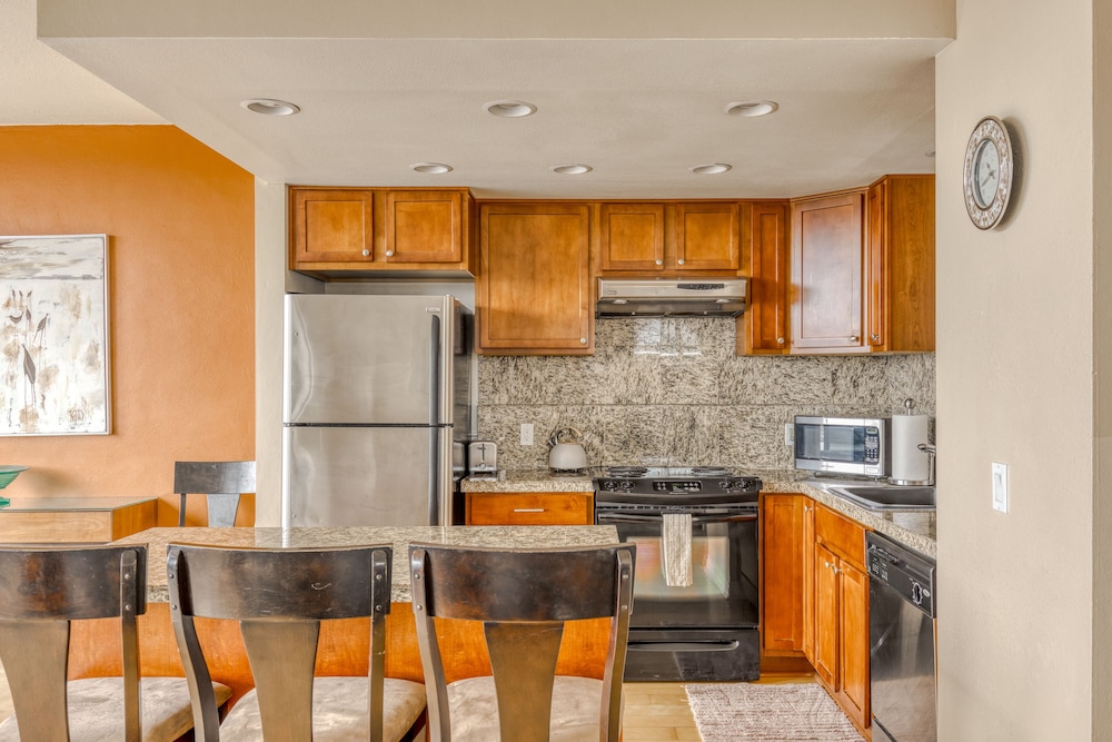 Sand & Sea Resort Condominiums - photo 432
