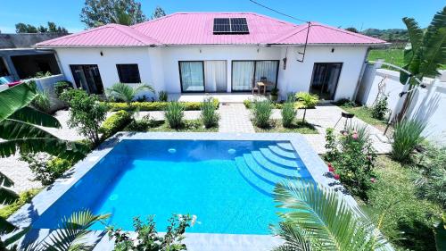 Villa Citronnelle — 4-Star Luxury Hotel in Hell-Ville, Madagascar