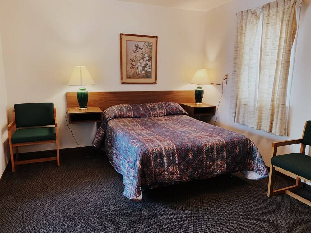 Lakeside Motel - photo 7