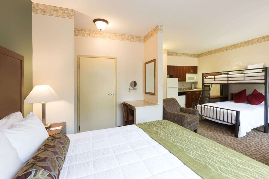 Hawthorn Suites by Wyndham Rancho Cordova Folsom - photo 12