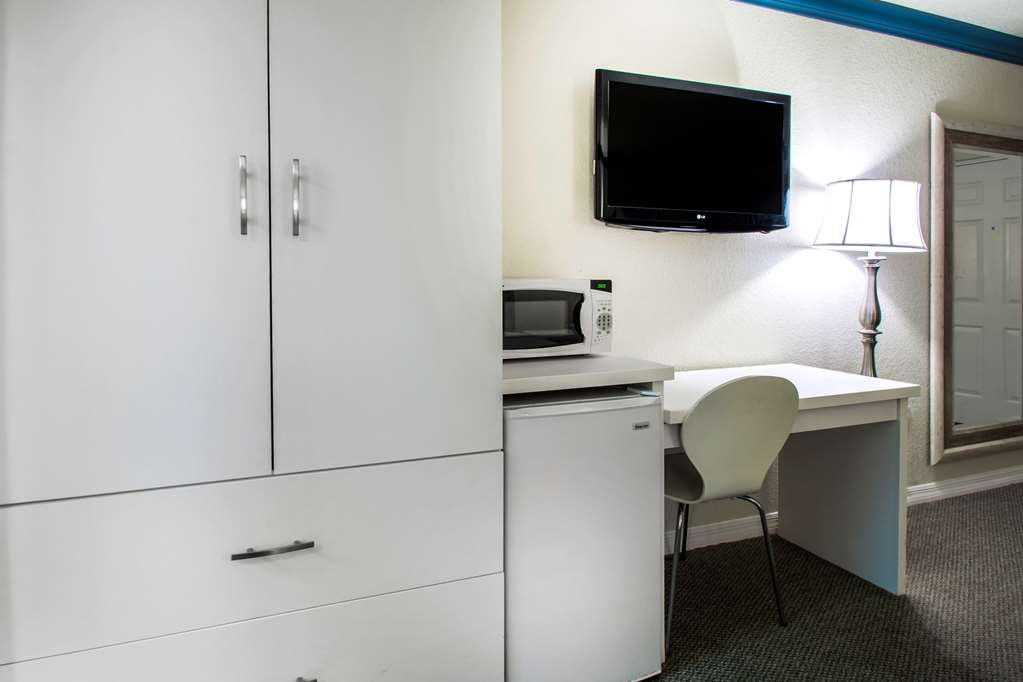 Quality Inn Clermont West Kissimmee - photo 13