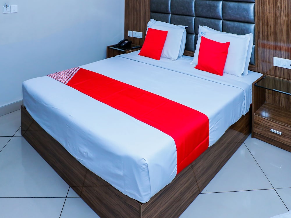 Capital O 25099 Edassery Resort in Idukki, India