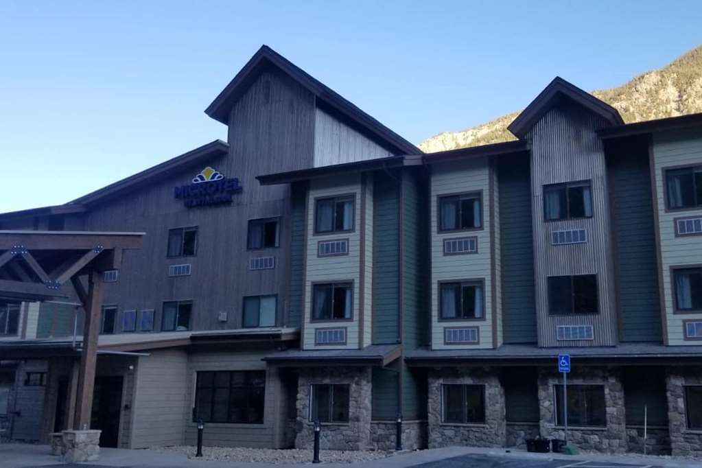 Microtel Inn & Suites by Wyndham Georgetown Lake - photo 2