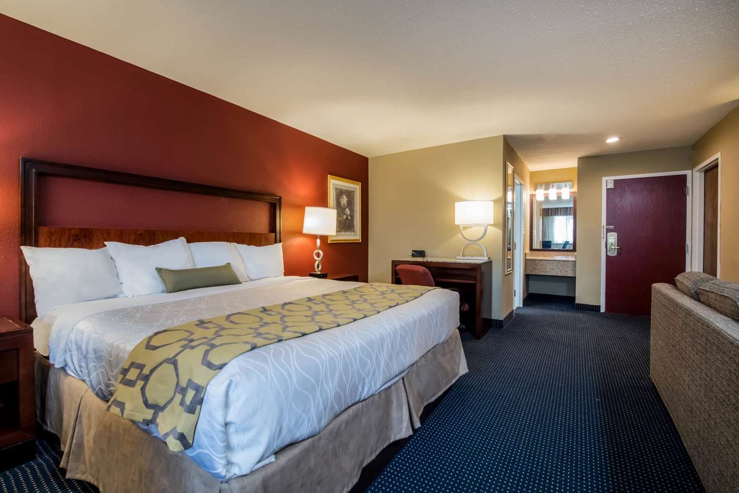 APM Inn and Suites - photo 2