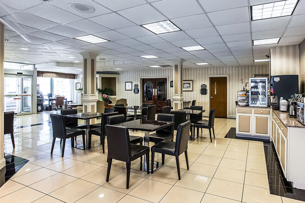 Country Inn & Suites by Radisson Greenville SC - photo 34