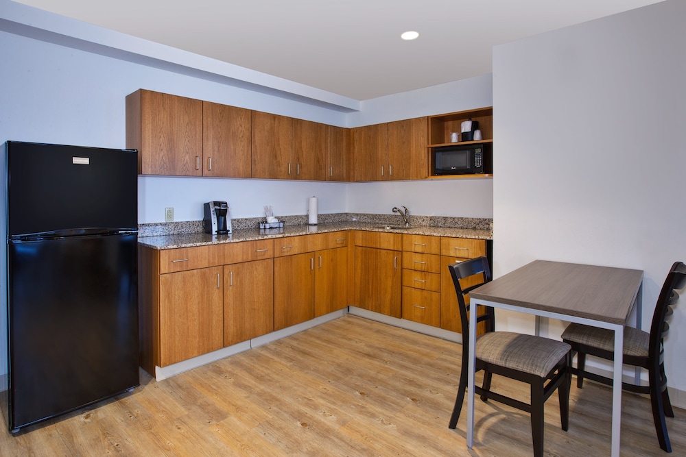 Holiday Inn Morgantown University Area by IHG - photo 11