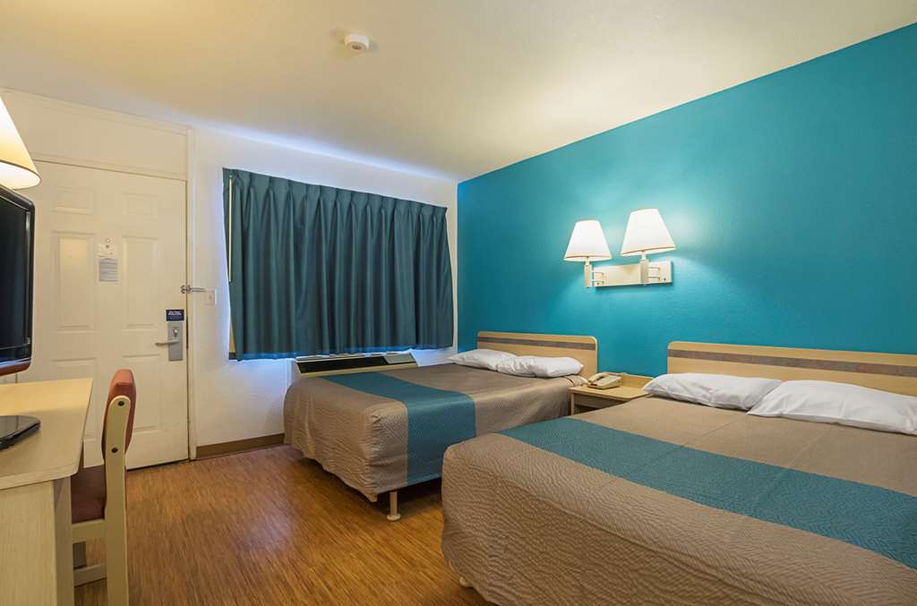 Motel 6 Rochester MN - photo 21