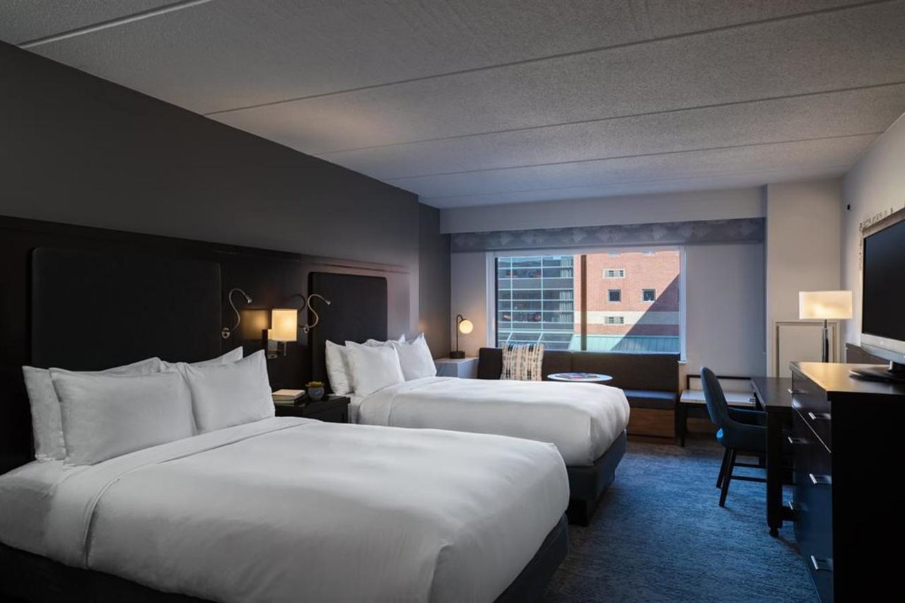 The Baronette Renaissance Detroit Novi Hotel - photo 4