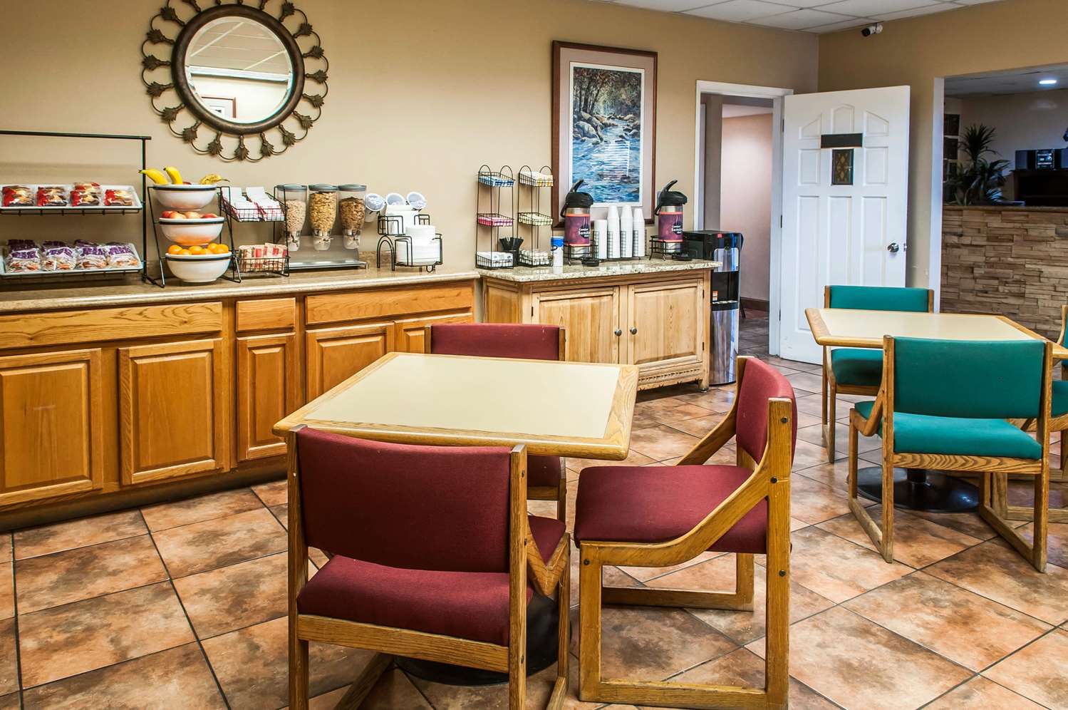 Suburban Extended Stay Hotel East - photo 8