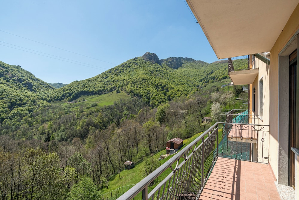 Balcone Di Alex & Thomas — 4-Star Luxury Hotel in Val Rezzo, Italy