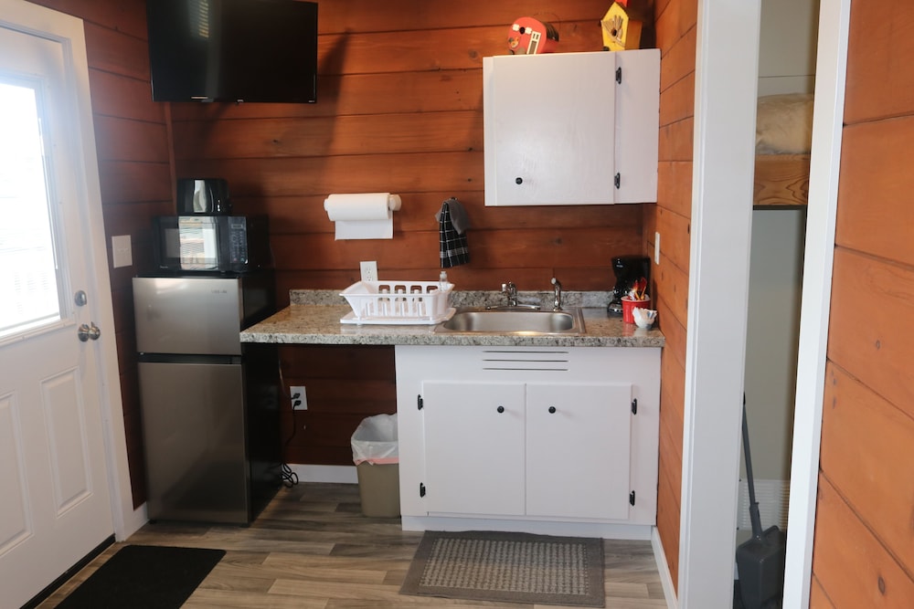 The Lowtide Motel - photo 28