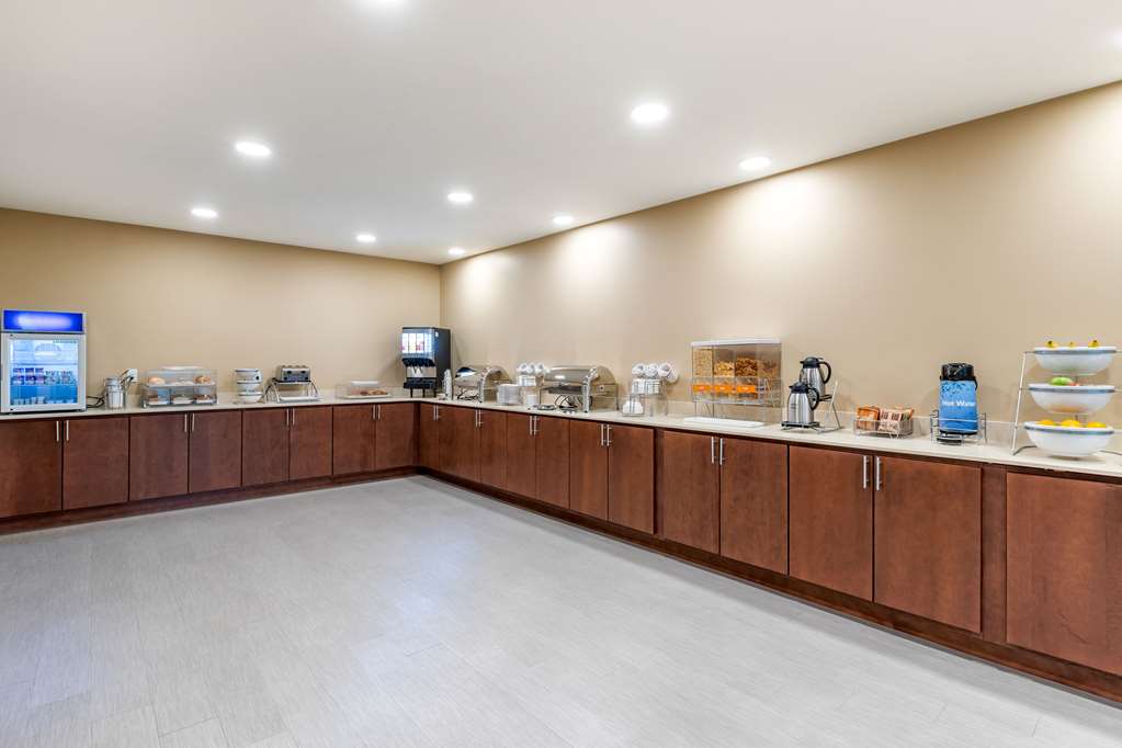 Comfort Inn & Suites West Des Moines - photo 30