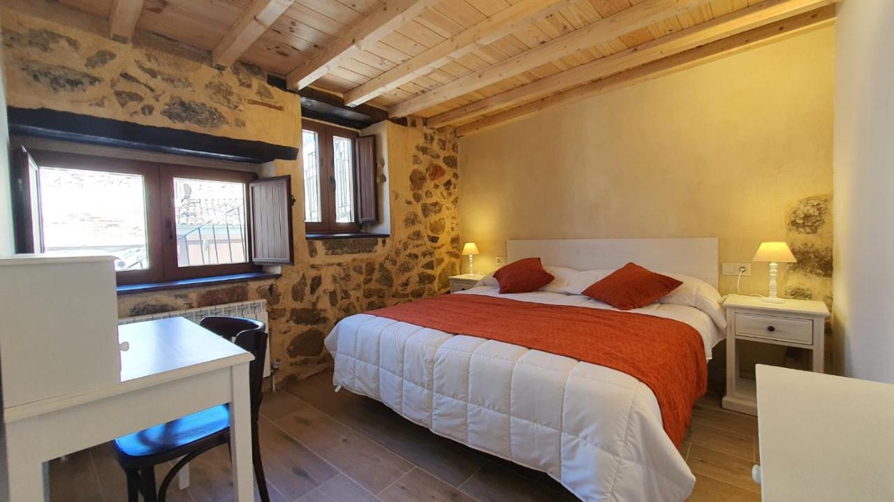 Casas Del Castillo 3 — Avila