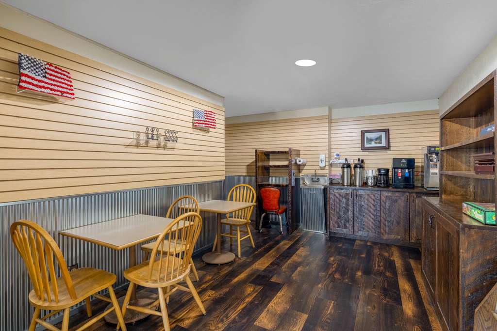 Travelodge by Wyndham Livingston Yellowstone - photo 42