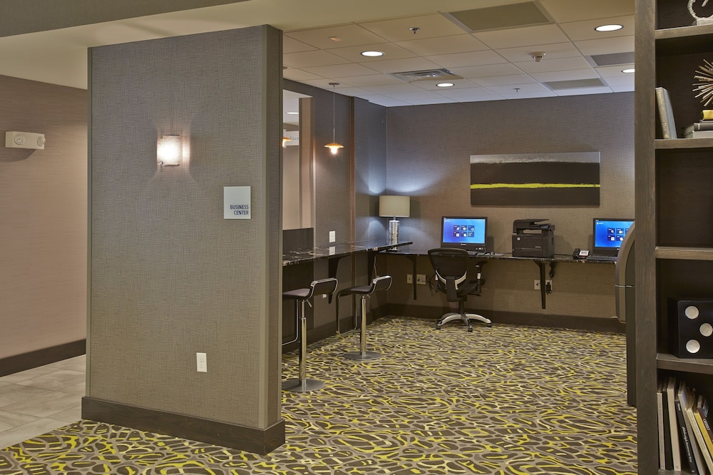 Holiday Inn Express & Suites Madison Central by IHG - photo 19