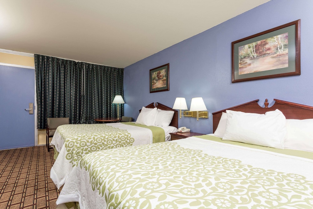 Days Inn by Wyndham Dickson - photo 9