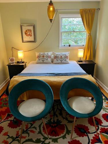 Happy Haven w hottub Gym & hammocks in West AVL in Asheville, United States