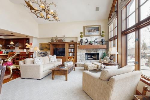 Snowcap Sanctuary — 4-Star Luxury Hotel in Ketchum, United States