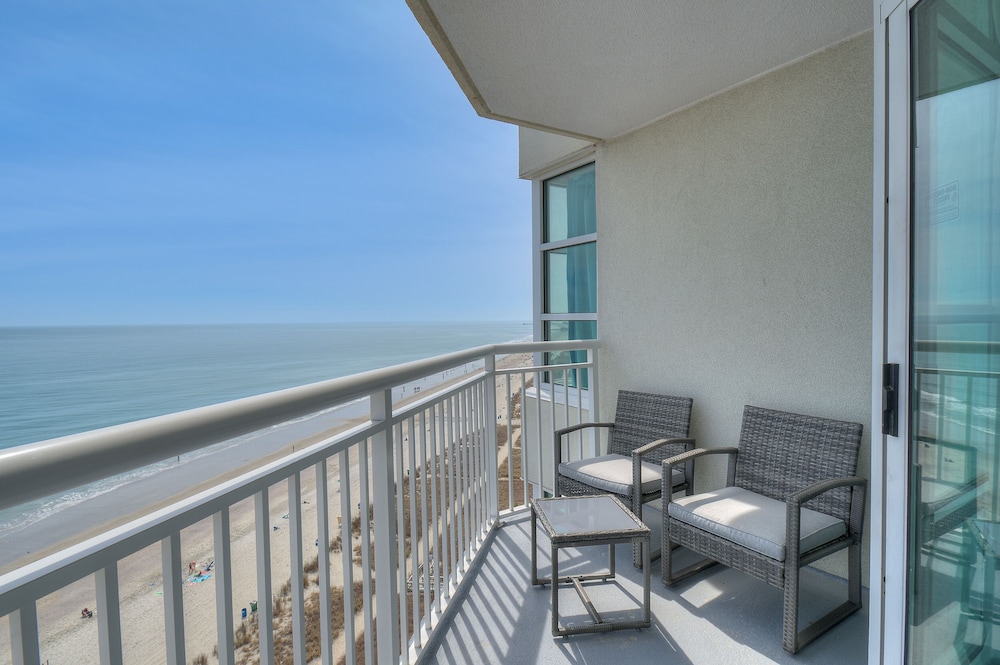 Units at Carolinian Beach Resort by Elliott Beach Rentals - photo 31