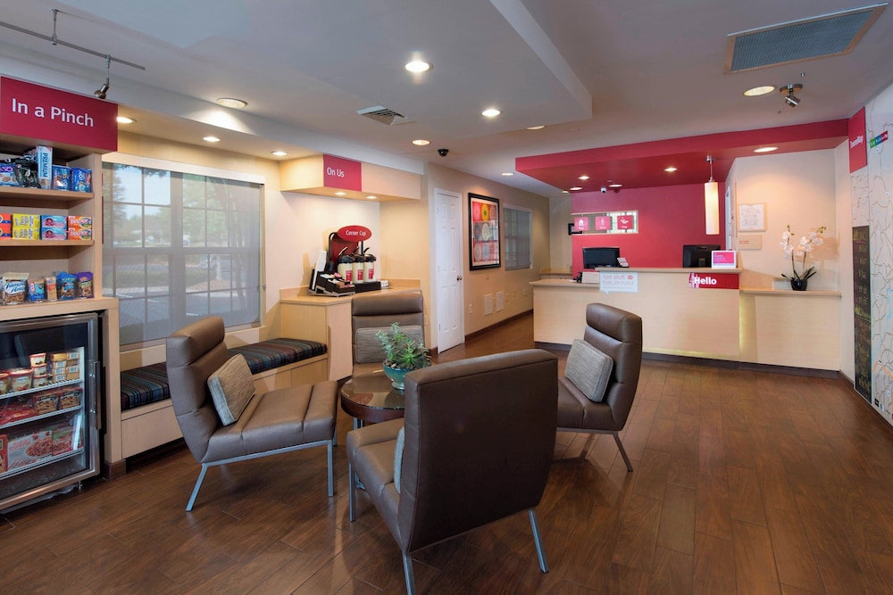 TownePlace Suites by Marriott Atlanta Alpharetta - photo 3
