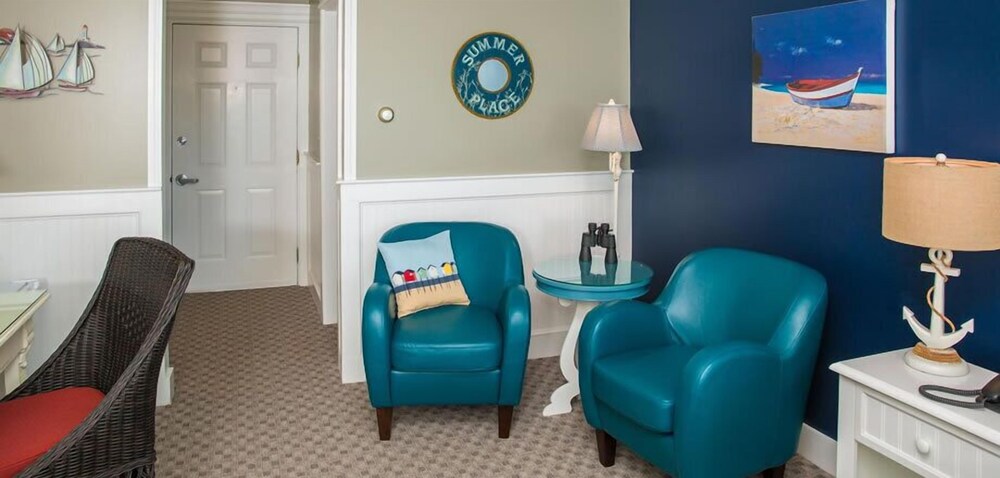 Strawberry Hill Seaside Inn - photo 9