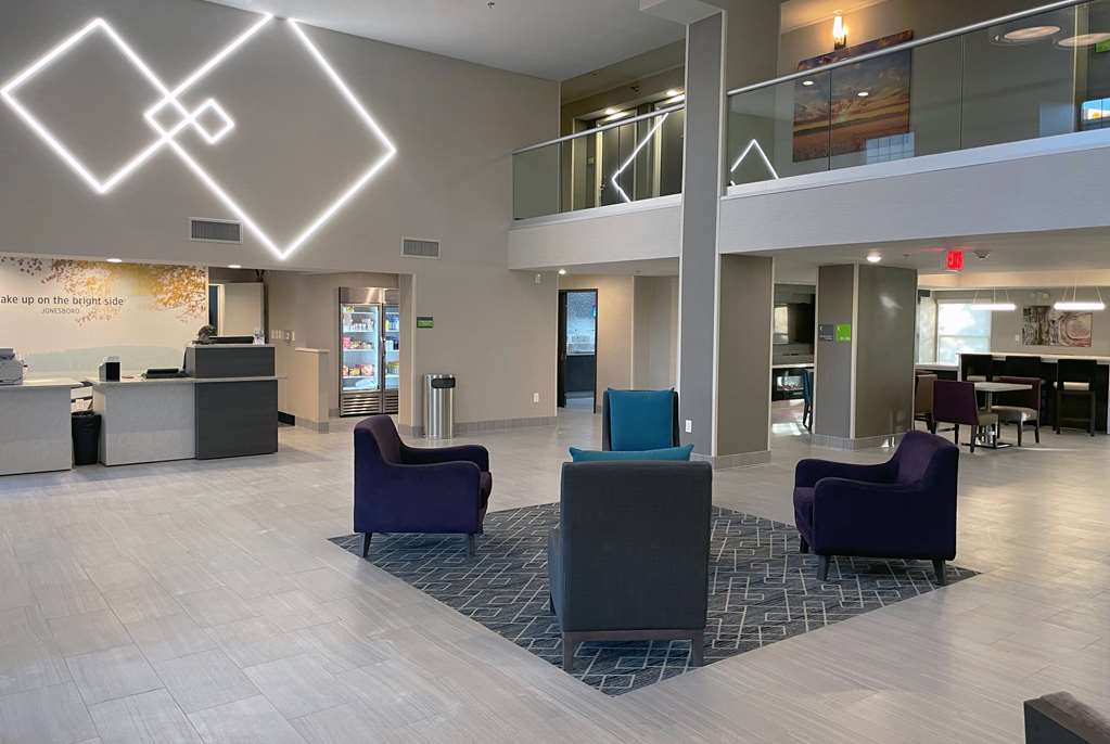 La Quinta Inn and Suites by Wyndham Jonesboro - photo 7