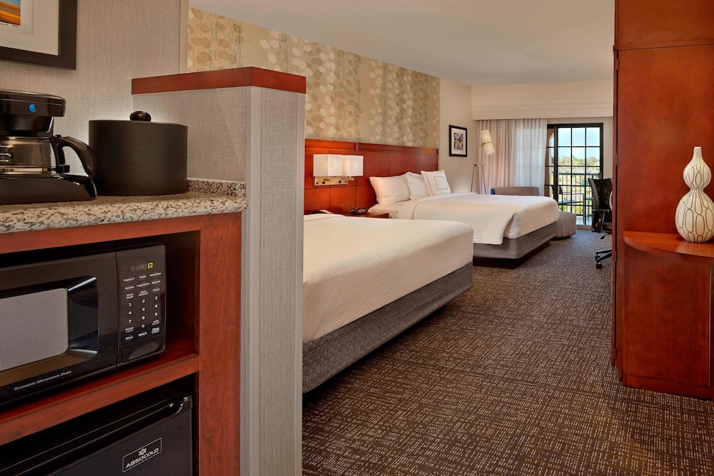 Courtyard By Marriott Stuart - photo 14