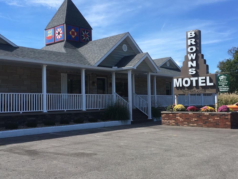 Brown's Motel Aberdeen - photo 13