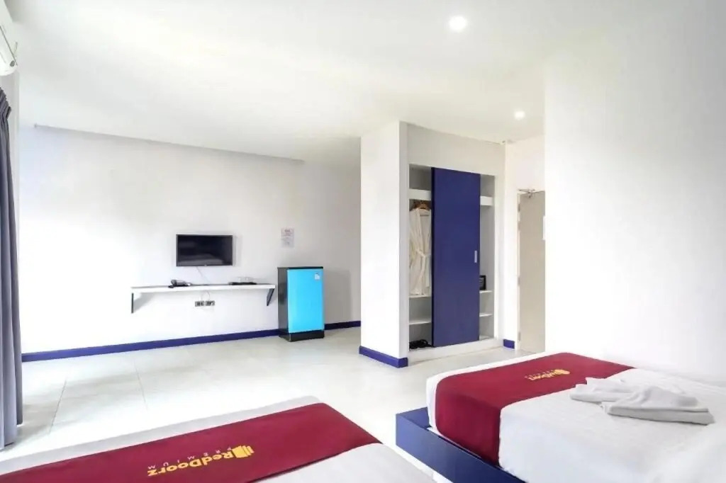 A Room Bangkok Sathorn By RedDoorz