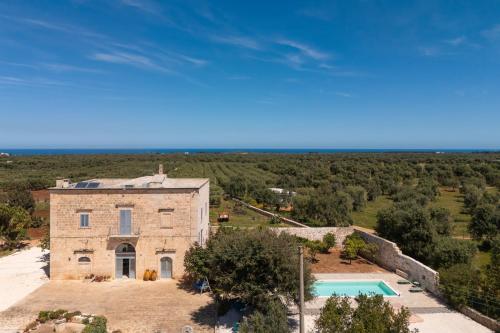 Masseria Pezza La Spina con Piscina in Ostuni, Italy