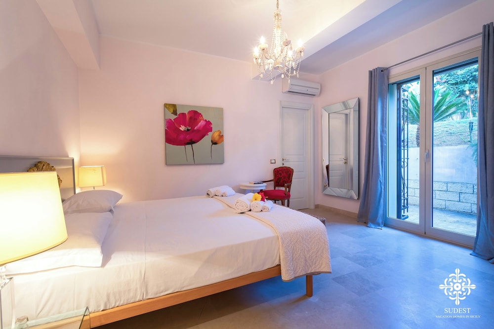 Villa Festosa Luxury Retreat — 4-Star Luxury Hotel in Santa Croce Camerina, Italy