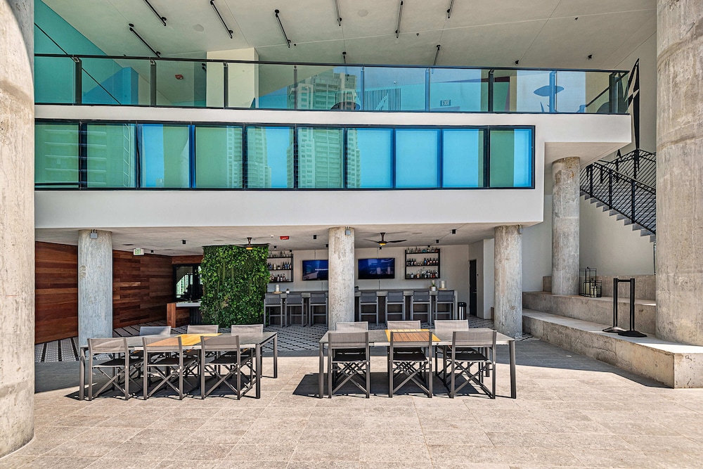 Studio With Bay Views In Downtown Miami Miami — 4-Star Luxury Hotel in Miami, United States