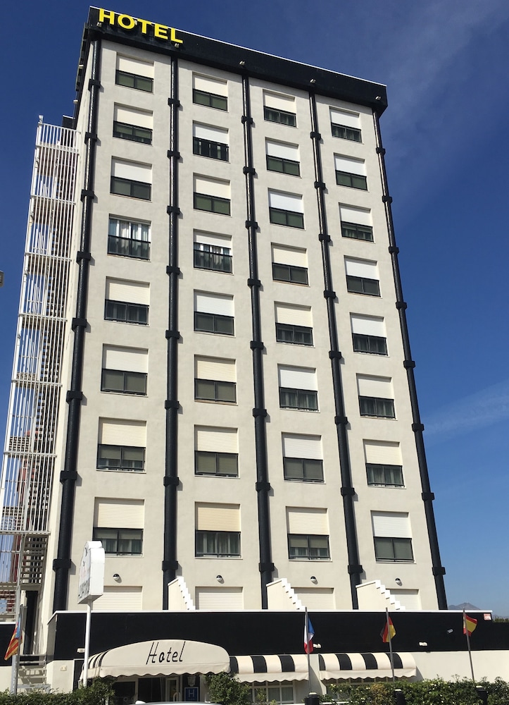 Hotel Albatros - carbon neutral hotel in Gandia