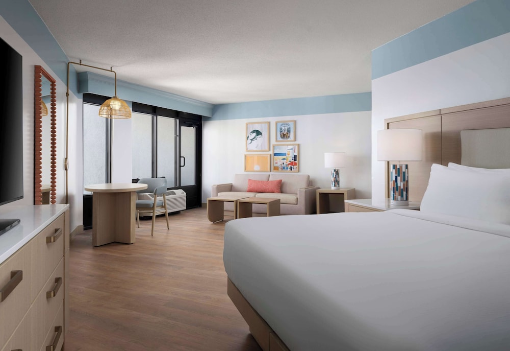 The Ellie Beach Resort Myrtle Beach Tapestry by Hilton - photo 23