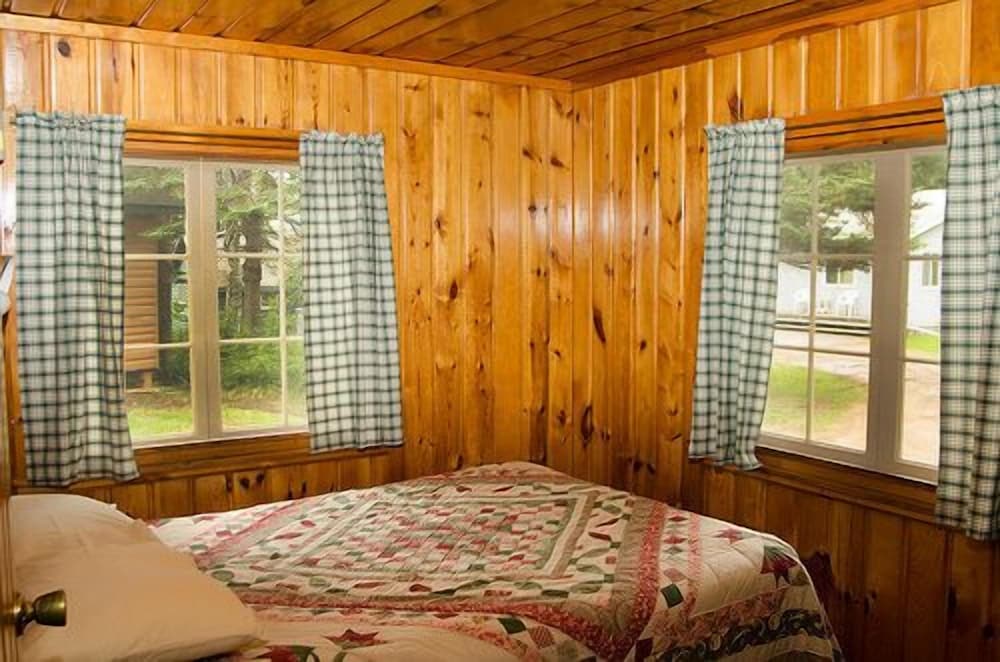 Woodland Beach Resort - photo 2