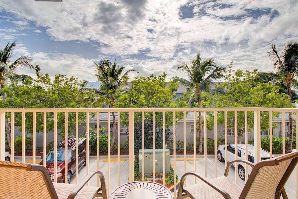 Hutchinson Island Hotel - photo 23