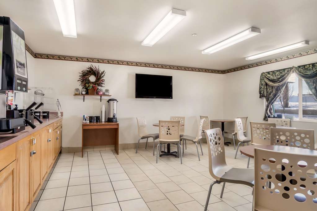 Americas Best Value Inn Green River - photo 9