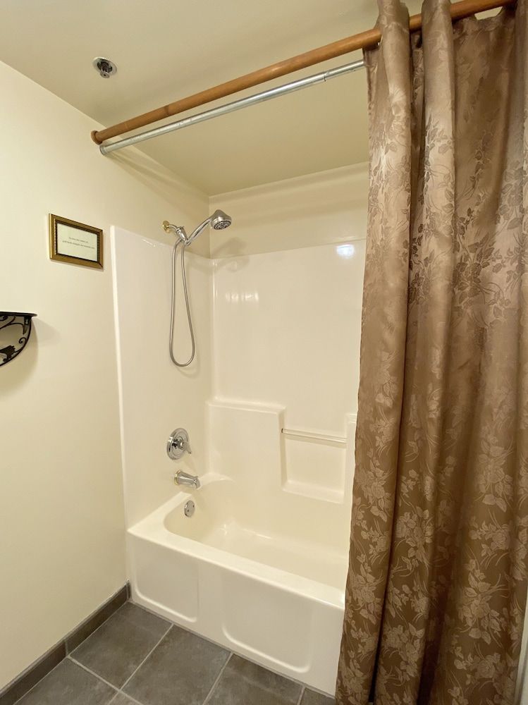 Excelsior Inn - photo 29