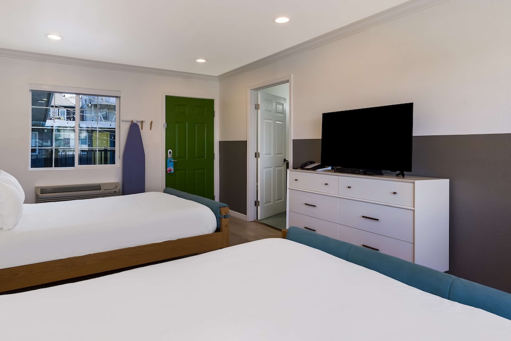 Signature Inn Oakland - photo 38