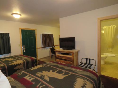 North Park Inn & Suites - photo 5