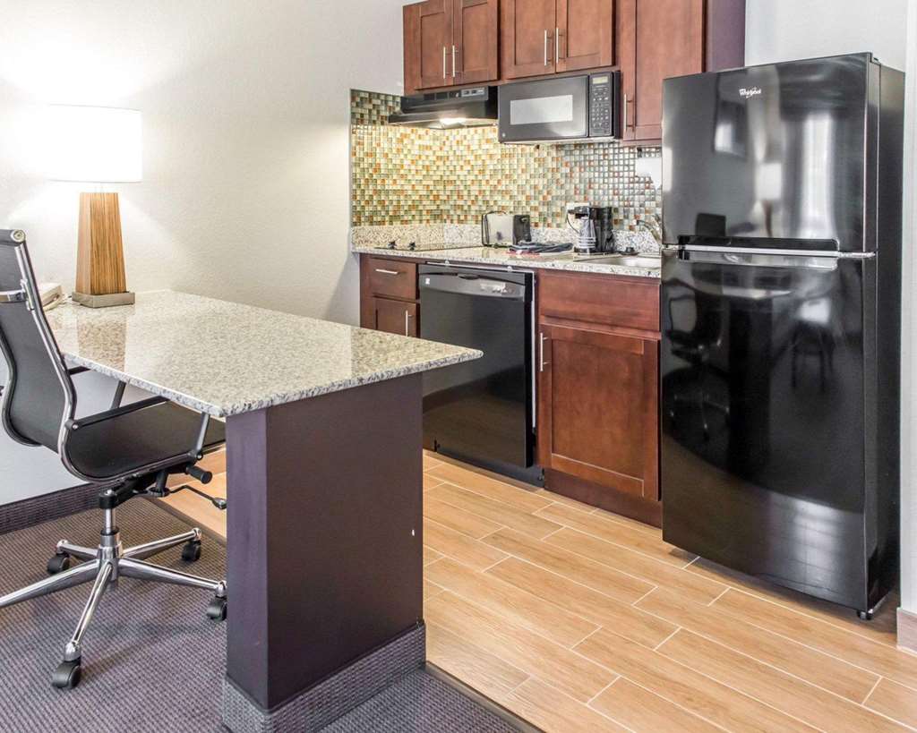 MainStay Suites Pittsburgh Airport - photo 21