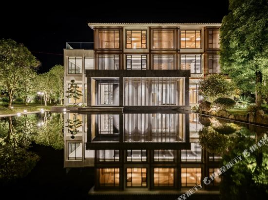Jiaye Mountain House — 5-Star Luxury Hotel in Wuyishan, People's Republic of China