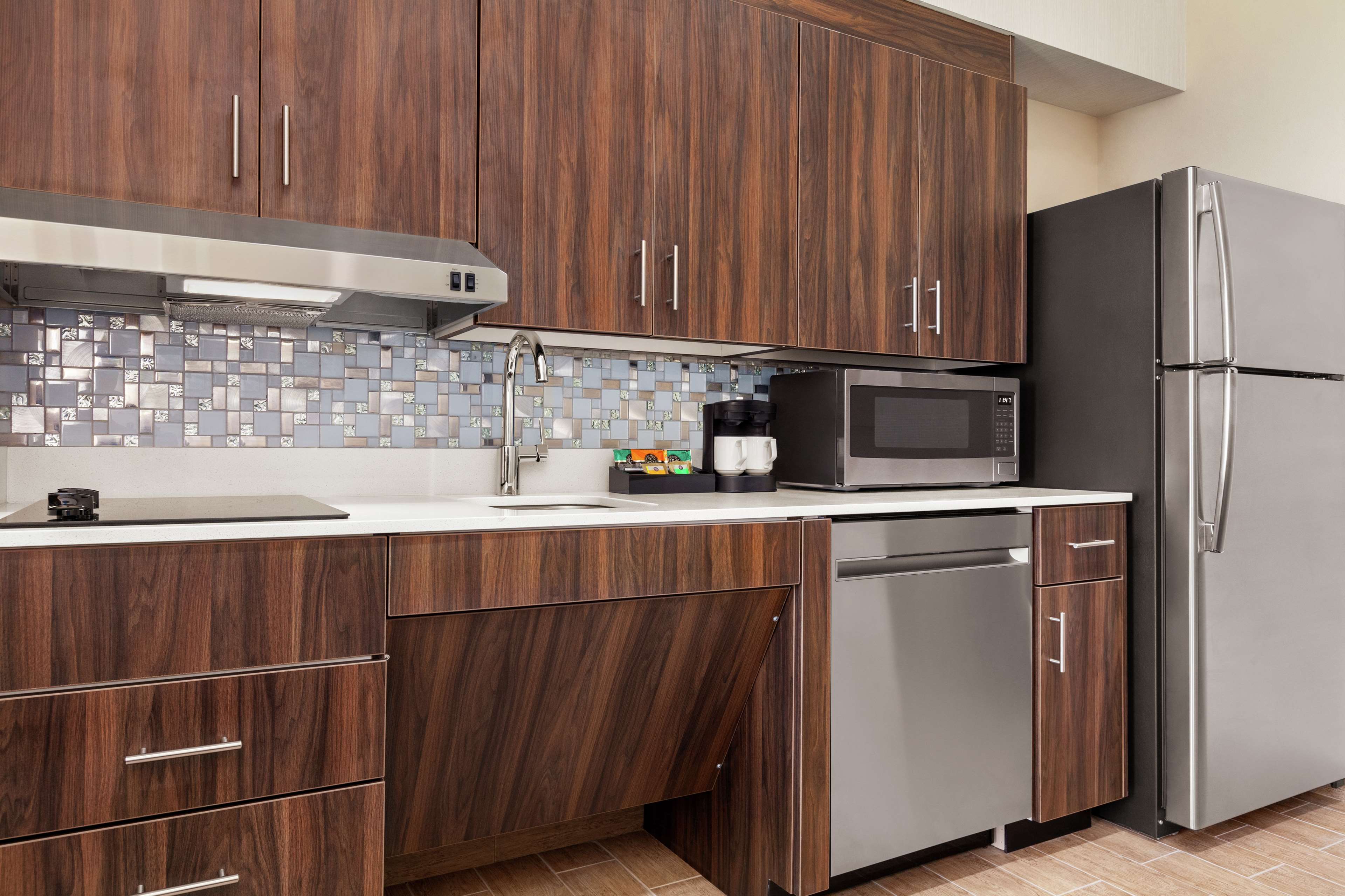 Homewood Suites by Hilton Harlingen - photo 30