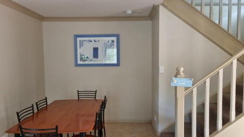 Idyllic Seaside Hideaway — Hawks Nest — photo 3