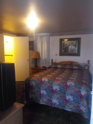 Tour Inn Motel - photo 20
