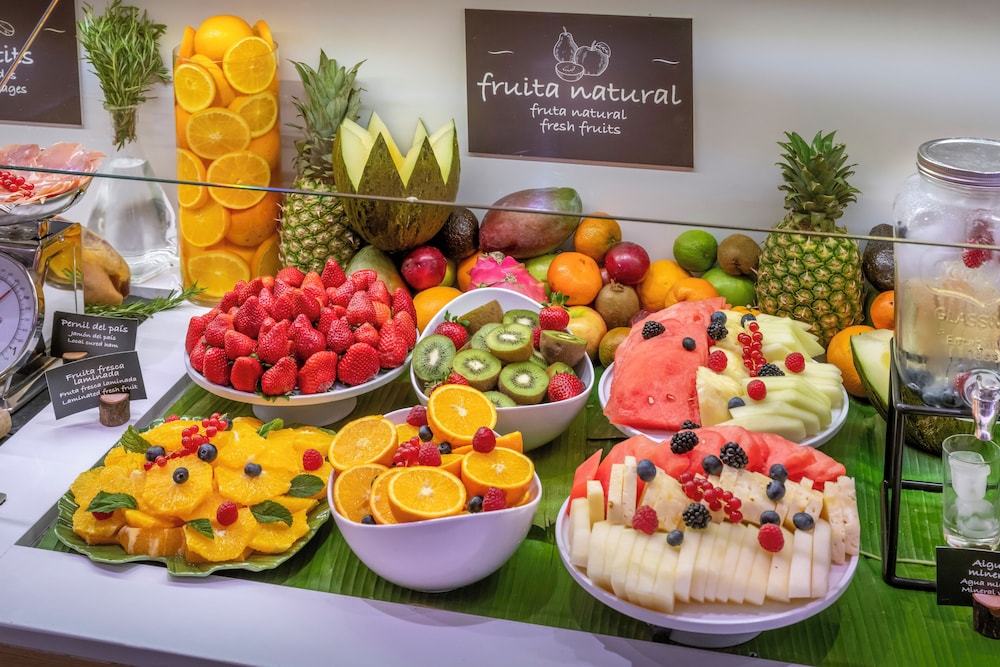 מזון ומשקאות