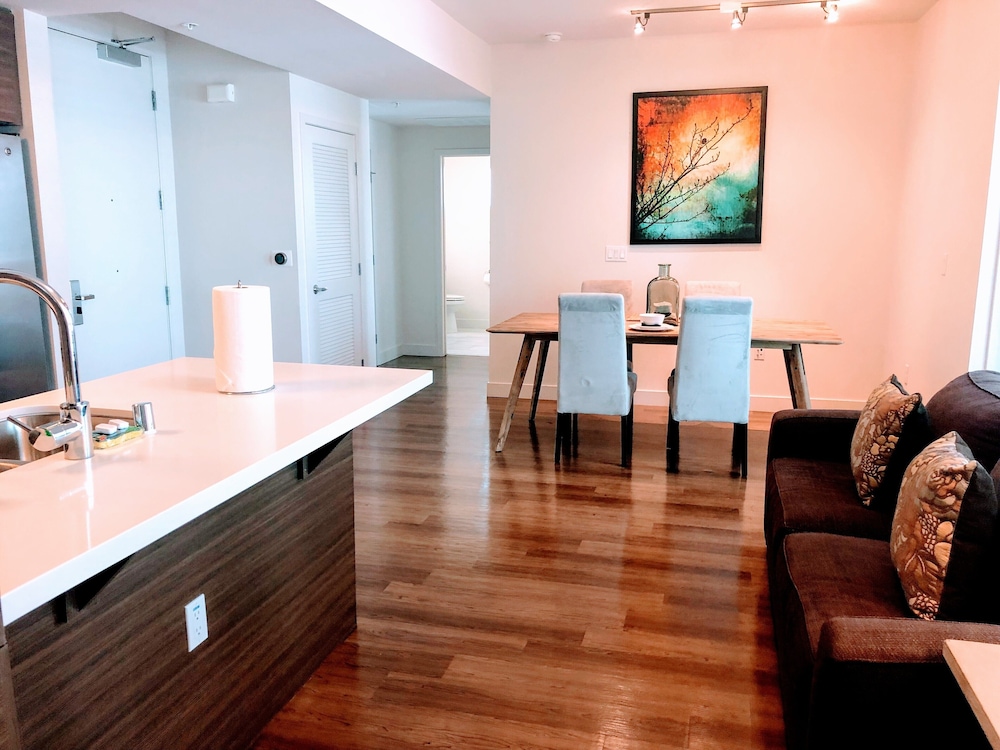 Resort Style Suites in Downtown LA - photo 25