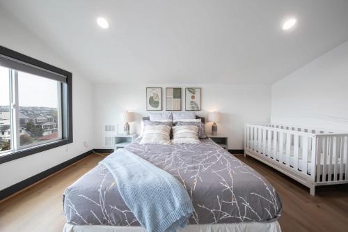Queen Anne Modern Family Home Free Parking SLU Gym — 4-Star Luxury Hotel in Seattle, United States